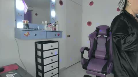 Roxy online show from February 2026 02:06:02 AM