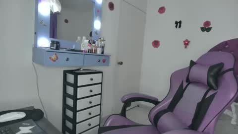 Roxy online show from June 2026 03:34:01 AM