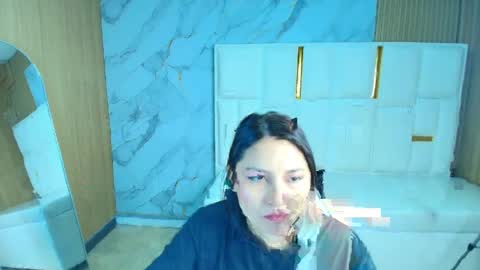 Roxy online show from April 2026 01:25:02 PM