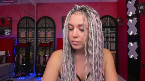 Roxy online show from May 2026 01:47:01 AM