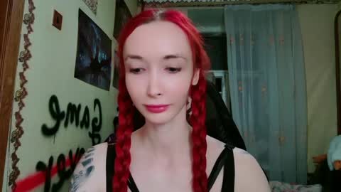 Snapshot of roxy_silver chatting on May 2026 07:52:01 PM Roxy online show from May 2026 07:52:01 PM