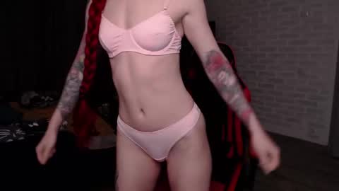 Roxy online show from July 2026 08:35:01 PM