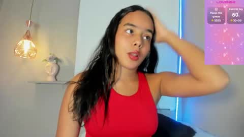 Snapshot of roxy_stone1 chatting on June 2026 07:15:02 PM roxy_stone1 online show from June 2026 07:15:02 PM