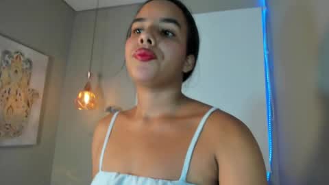 Snapshot of roxy_stone1 chatting on June 2026 06:56:02 PM roxy_stone1 online show from June 2026 06:56:02 PM