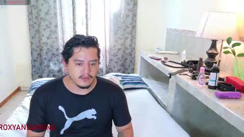 Snapshot of roxyandaron2 chatting on June 2026 01:01:01 PM RoxyAron online show from June 2026 01:01:01 PM