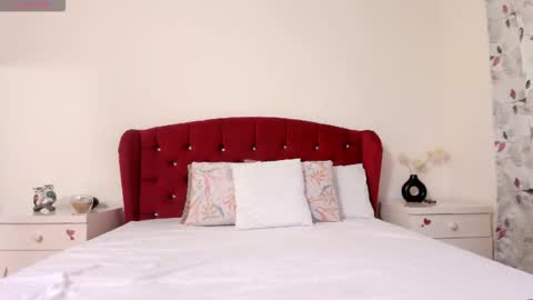 Roxy online show from November 2025 05:41:01 AM