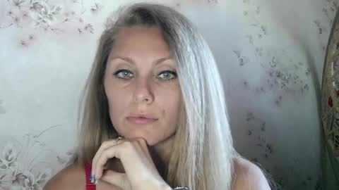 roxyfox18x01 online show from September 2025 08:40:01 AM