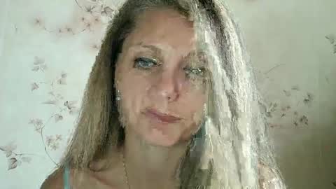 roxyfox18x01 online show from September 2025 09:25:02 AM