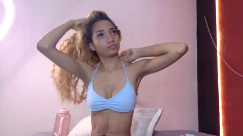 roxypalmer11 online show from January 2026 11:47:01 AM