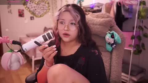 roxysuh online show from December 2025 07:47:01 AM