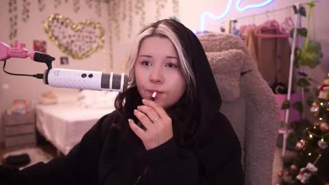 roxysuh online show from January 2026 07:45:02 AM