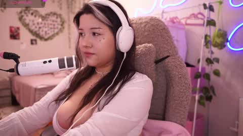Snapshot of roxysuh chatting on May 2026 10:36:01 AM roxysuh online show from May 2026 10:36:01 AM
