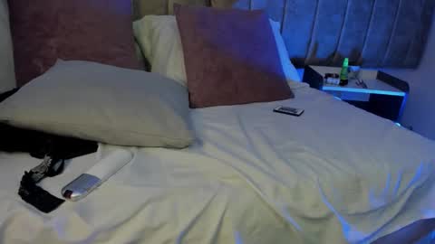 roxysyn online show from March 2026 04:09:01 AM