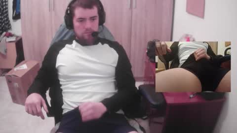 royer04 online show from February 2026 11:25:01 PM