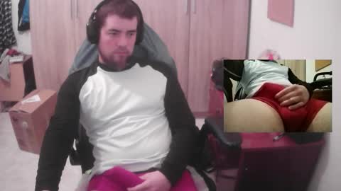 royer04 online show from February 2026 11:59:01 PM