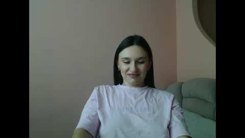 Roza05x online show from October 2025 11:31:02 AM