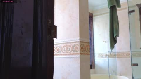 Rubi online show from March 2026 03:17:01 PM