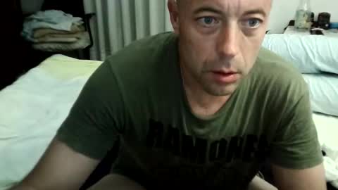 Snapshot of rubito42 chatting on October 2025 11:27:01 PM rubito42 online show from October 2025 11:27:01 PM