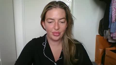 rubyredxxxoxxx online show from April 2026 08:18:02 AM