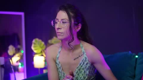  Ruby  online show from November 2025 11:15:01 PM