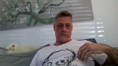 Snapshot of rudeski chatting on April 2026 01:20:01 PM rudeski online show from April 2026 01:20:01 PM