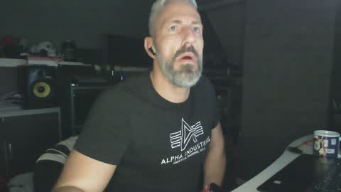 Snapshot of ruffi77 chatting on January 2025 06:48:02 AM Chico que rico Caliente online show from January 2025 06:48:02 AM