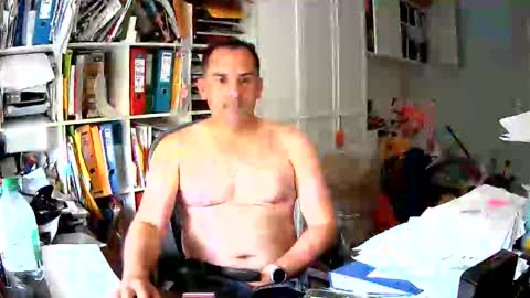 runner1978 online show from May 2026 02:48:01 PM