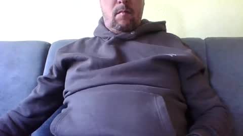 Snapshot of runner_1978 chatting on March 2025 08:19:02 AM runner_1978 online show from March 2025 08:19:02 AM