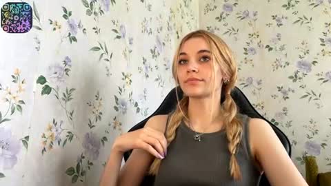 Snapshot of rusmedium chatting on June 2026 02:41:02 PM Lisa and Vlad online show from June 2026 02:41:02 PM