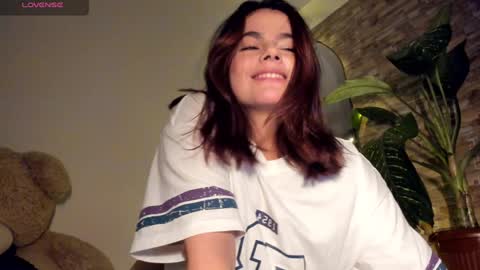 Lorenn online show from December 2024 02:27:02 AM