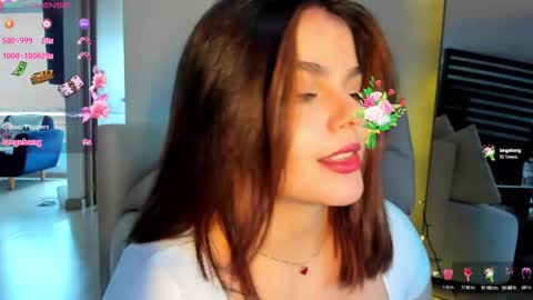 Lorenn online show from February 2025 07:48:02 PM