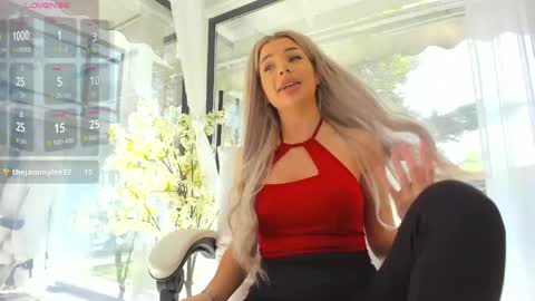 Snapshot of russian_ava chatting on April 2026 07:34:01 AM Ava online show from April 2026 07:34:01 AM
