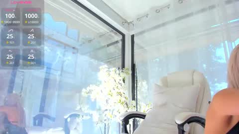 Snapshot of russian_ava chatting on June 2026 07:44:01 AM Ava online show from June 2026 07:44:01 AM