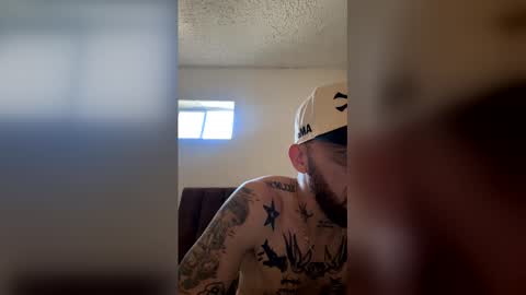 russo_fox online show from May 2026 09:54:02 PM