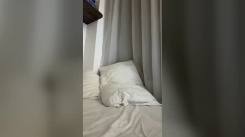 russo_fox online show from May 2026 11:55:01 PM