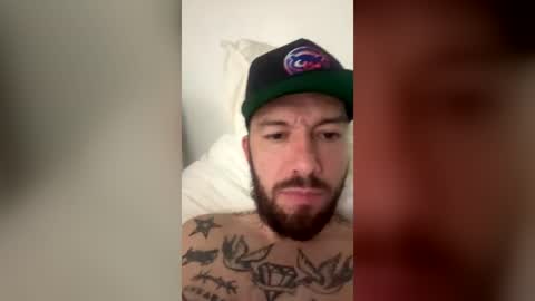 russo_fox online show from June 2026 04:04:02 AM