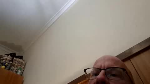 rustynuts95716 online show from April 2026 08:33:01 PM