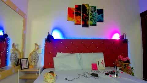 Ruth online show from November 2025 01:33:02 PM