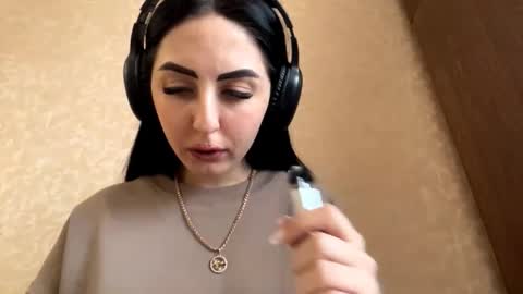 Snapshot of ruthmarron chatting on November 2025 09:19:02 AM Cindy online show from November 2025 09:19:02 AM