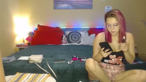 ruxandradanny online show from December 2025 02:01:01 PM