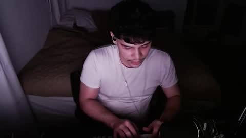 Snapshot of rx7900xtx chatting on March 2026 04:07:02 AM rx7900xtx online show from March 2026 04:07:02 AM