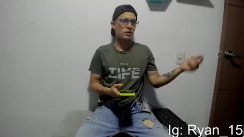 Snapshot of ryan15_ chatting on June 2026 01:18:01 AM Ryan 15 online show from June 2026 01:18:01 AM