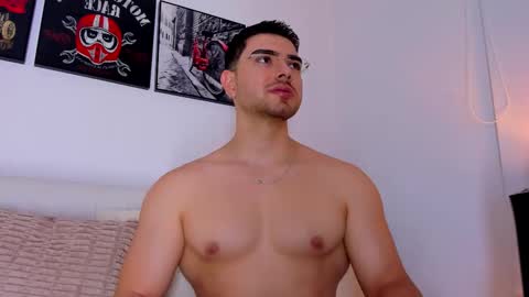 Ryan  online show from December 2025 05:05:01 AM