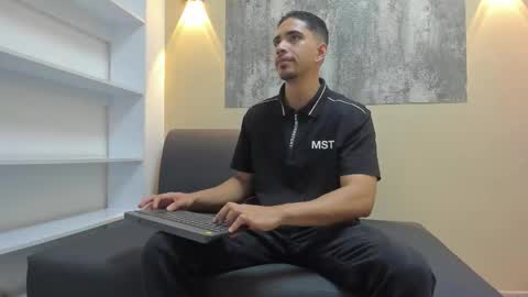 Ryan online show from November 2025 12:38:02 PM