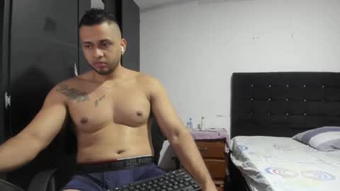 Snapshot of ryan_xc1 chatting on April 2026 03:54:02 AM ryan_xc1 online show from April 2026 03:54:02 AM
