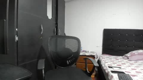 Snapshot of ryan_xc1 chatting on May 2026 03:13:02 AM ryan_xc1 online show from May 2026 03:13:02 AM