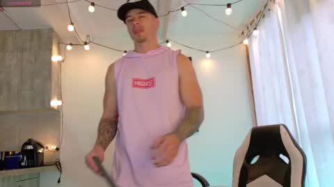 Ryan Blue ig ryannblue online show from October 2025 07:34:02 PM