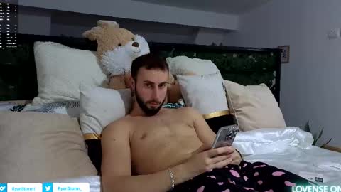 ryanstorm1 online show from October 2025 09:19:02 PM