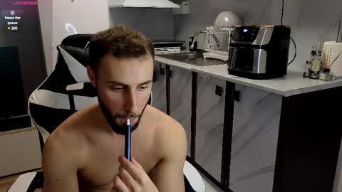 ryanstorm1 online show from November 2025 07:03:01 PM