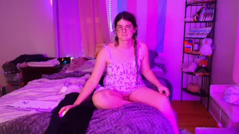 Ryn Michele online show from May 2026 12:05:01 AM